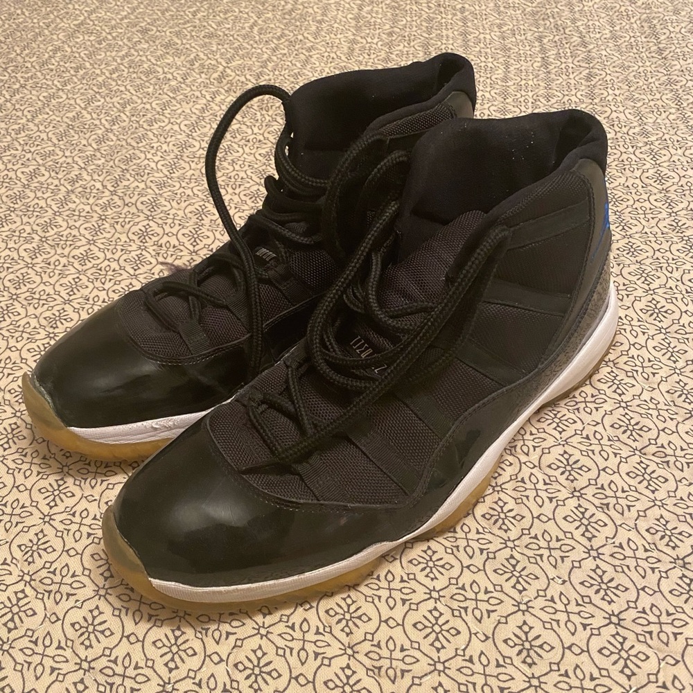 Jordan XI Space Jam used size 14